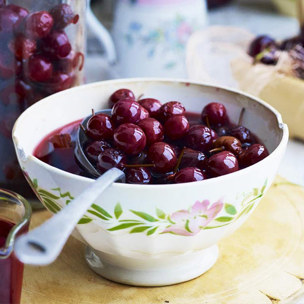 THE BEST CHERRY RECIPES FOR YOUR NEXT SUMMER PARTY